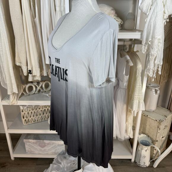 The Beatles size 2X gray, dark gray shark bite hem classic v neck tee soft 4145 - Picture 2 of 8